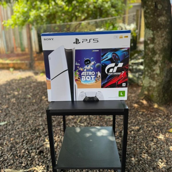 Playstation 5 Disk- Pacote Astro Bot e Gran Turismo 7